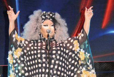 Bir elimde helikopter taşıyorum!