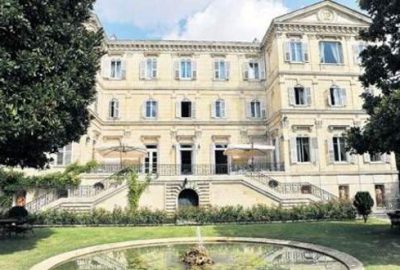 Fransa Büyükelçiliği kapatıldı
