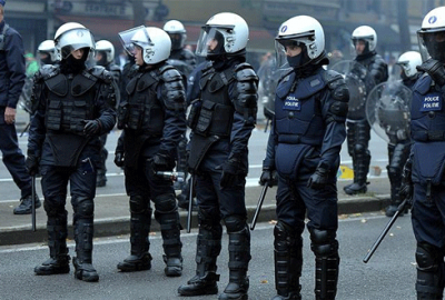 Paris’te polis ve jandarma alarma geçirildi