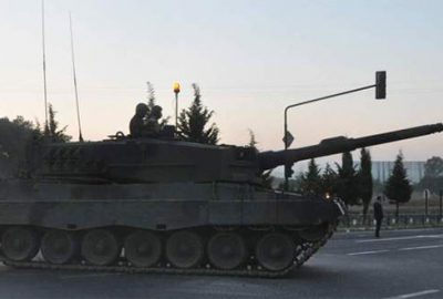 Tanklar İstanbul’a hareket etti!