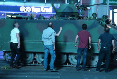 FETÖ’nün darbe girişimine dünyadan tepki yağıyor