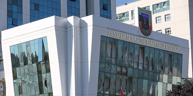 İstanbul İl Jandarma Komutanlığında arama yapılıyor