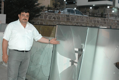 Sela okuyan müezzin tartaklandı