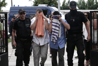 Yunanistan’daki darbeci askerlerin kimliği açıklandı