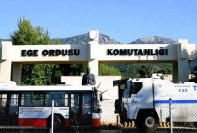 Ege Ordu Komutanlığı’nda polis arama yapıyor