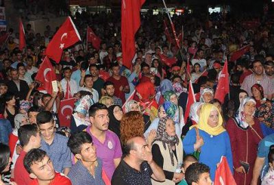 Mardin’de FETÖ’nün darbe girişimi protesto edildi