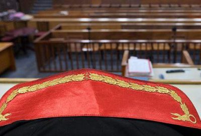 7 Askeri Yüksek İdare Mahkemesi üyesinin yetkileri kaldırıldı