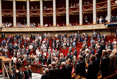 Fransa’da OHAL 6 ay uzatıldı