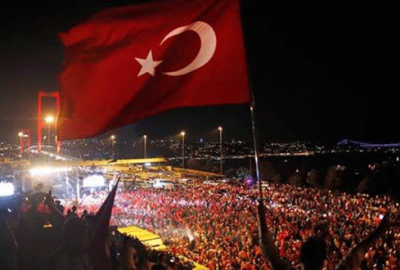 Boğaziçi Köprüsü’nde demokrasi yürüyüşü