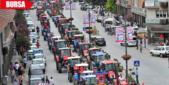 Darbe girişimine tepki için 300 traktörle konvoy
