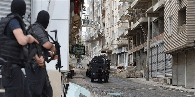 Diyarbakır’da terör operasyonu: 3 şehit
