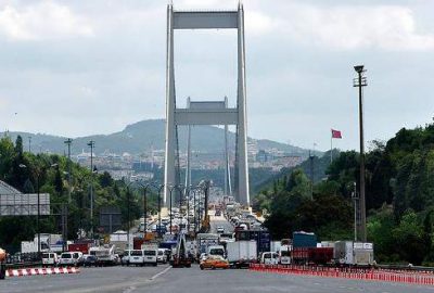 Köprü ve otoyollar para bastı