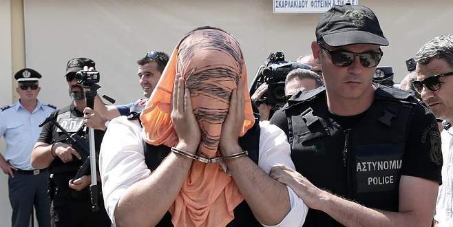 Yunanistan’a kaçan darbeci askerlerin iltica mülakatları ertelendi