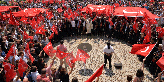Uludağ Üniversitesi’nde FETÖ terörünü lanetleme yürüyüşü