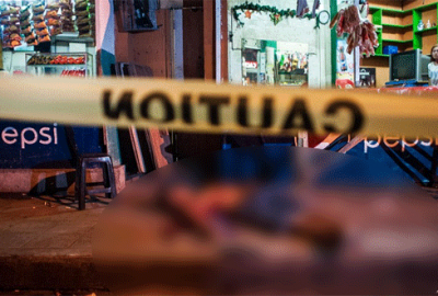 Her yer ceset kaynıyor