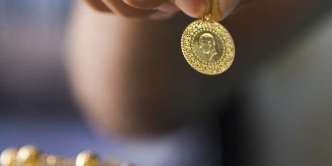 Çeyrek altın 211 lira oldu