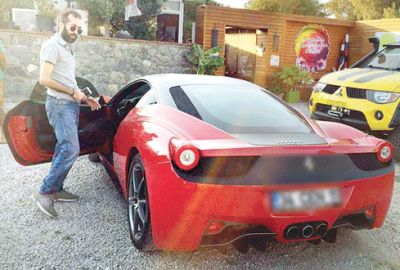 Ferrari’sini geri aldı