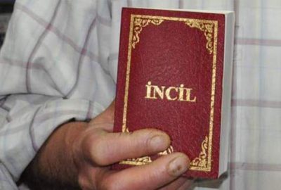 FETÖ’cü savcı ve iki binbaşının evinde İncil bulundu
