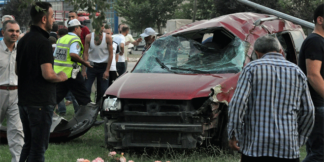 Bursa’da trafik kazaları: 6 yaralı