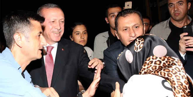 Cumhurbaşkanı Erdoğan demokrasi nöbetine katılanlarla buluştu
