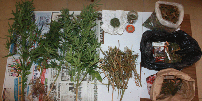 Bursa’da polis uyuşturucu tacirlerine göz açtırmıyor!