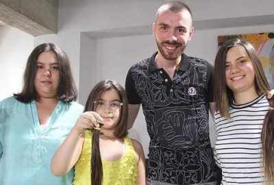 Kanser Savaşçıları Derneğinin başlattığı "Saçım Saçın Olsun Projesi"nde Muğla'da 25