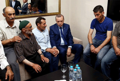 Cumhurbaşkanı Erdoğan’dan şehit ailesine taziye ziyareti