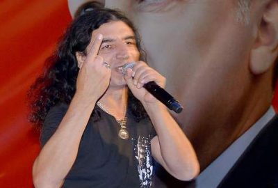 ‘Bu marşı sanatçı olduğumuz için değil vatandaş olduğumuz için yazdık’