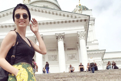 Dünyayı dolaşıyor