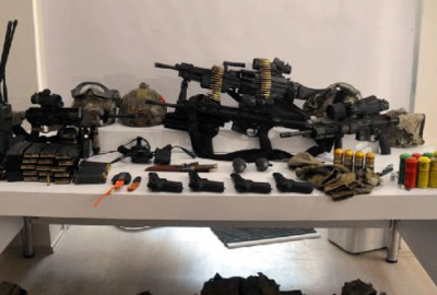 Darbeci askerlerin silahları kadınlar tuvaletinde bulundu