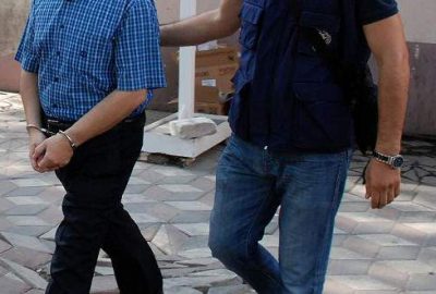 FETÖ’nün firari iş adamına ‘para göndermeye çalışan’ 2 kişi tutuklandı