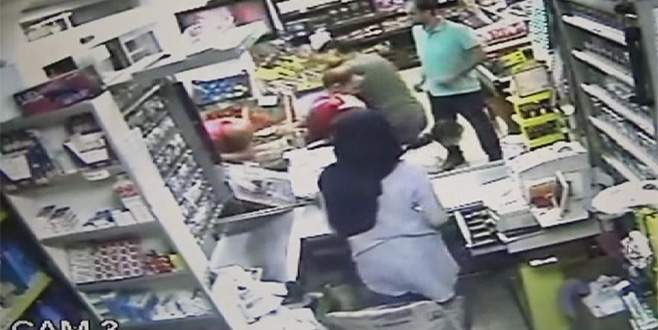 Kızının yanında 6 kişinin saldırısına uğradı!