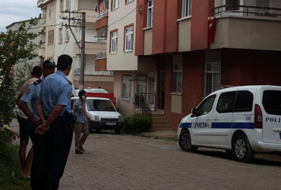 Evine misafirliğe gittiği arkadaşını öldürdü