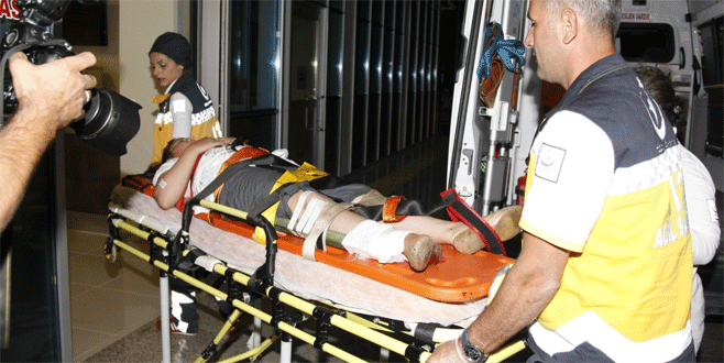 Bursa’da ayağına saplanan demirle hastaneye kaldırıldı