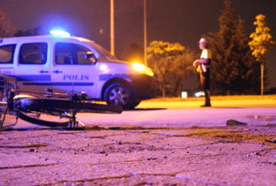 Kamyonetin üzerinden geçtiği bisikletli hayatını kaybetti