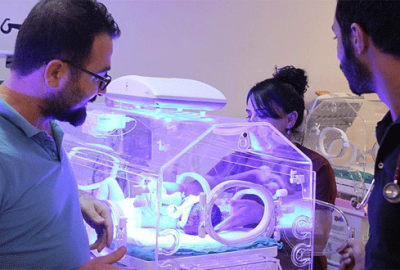 Milyonda bir görülüyor! ‘Yılan bebek’ dünyaya geldi