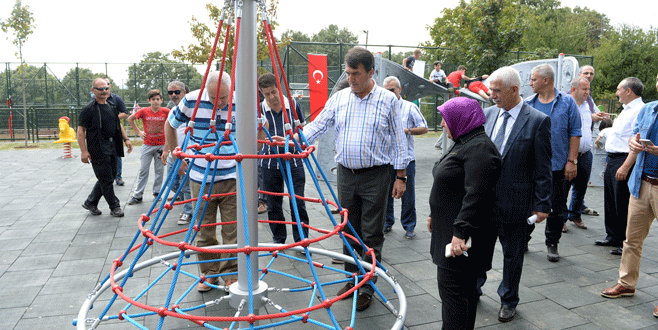 Hüseyinalan’a çocuk parkı