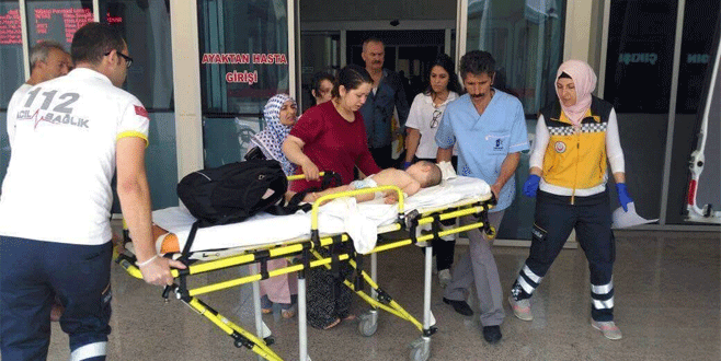 Bursa’da 20 aylık bebek balkondan düştü