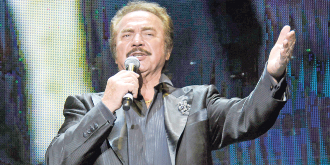 Yıllar sonra sahnede!