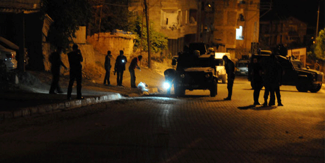 Hakkari’de zırhlı polis aracının geçişi sırasında patlama
