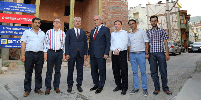 Bursa’da 6 asırlık cami ayağa kalkıyor