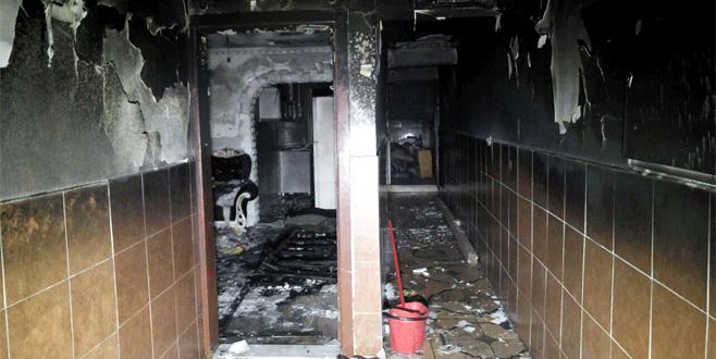 Bursa’da unutulan sigara evi küle çevirdi