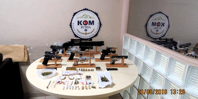 Bursa’da uygulamadan kaçtılar, polis yakaladı…