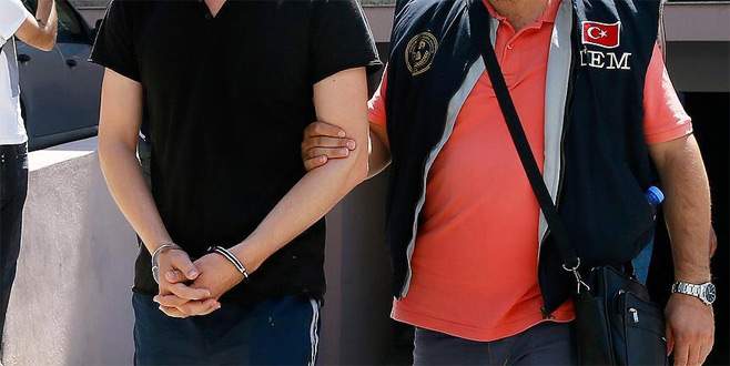 Bursa’da FETÖ operasyonu: Emekli öğretmen gözaltında