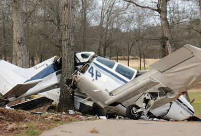 İki uçak havada çarpıştı!.. 5 ölü!