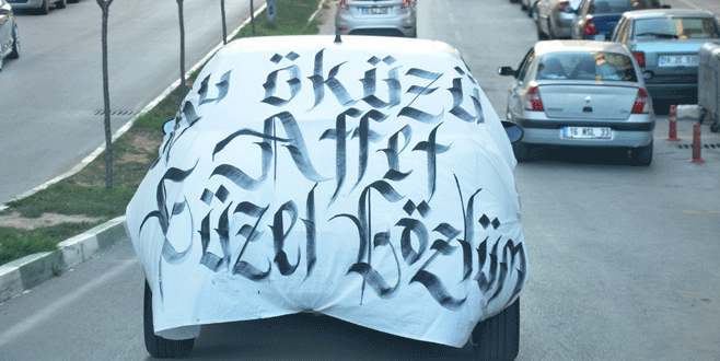 İnanılmaz pankart… 9 saat boyunca böyle şehir turu attı