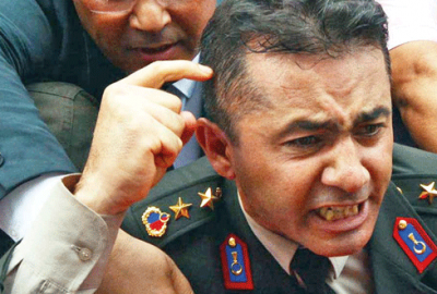 Yarbay Alkan da ordudan atıldı