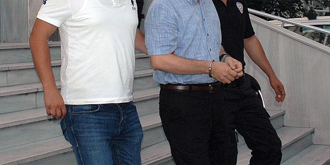 Bursa’da 3 öğretmen FETÖ’den tutuklandı