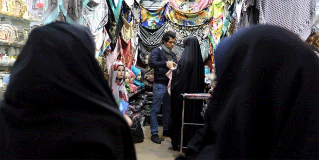 ‘Uygunsuz kıyafet’ten 800 dükkana kilit