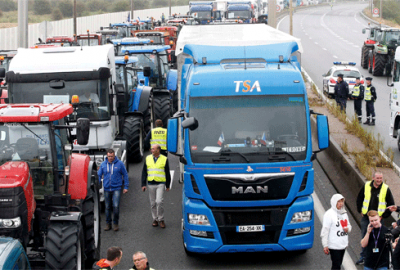 Calais’te mülteci karşıtı protesto